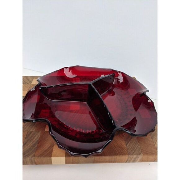 New Martinsville Radiance ruby 3 part relish dish, Ruby glass serving tray - Picture 8 of 9